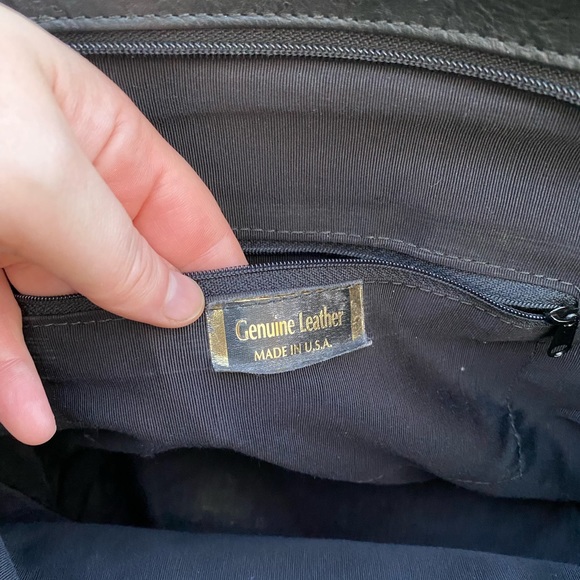 Vintage 80s/90s made in USA leather tote - Picture 8 of 15